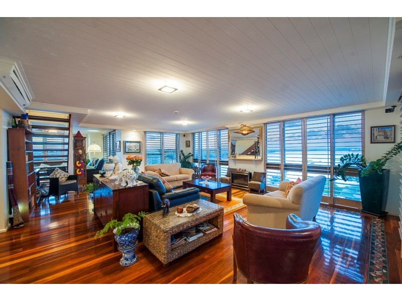 27/8 Paradise Parade, Paradise Point QLD 4216