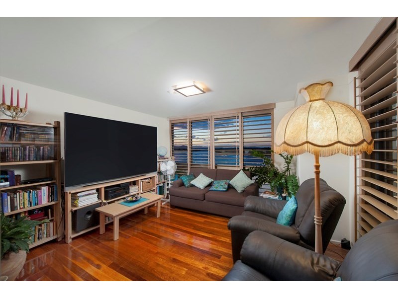 27/8 Paradise Parade, Paradise Point QLD 4216