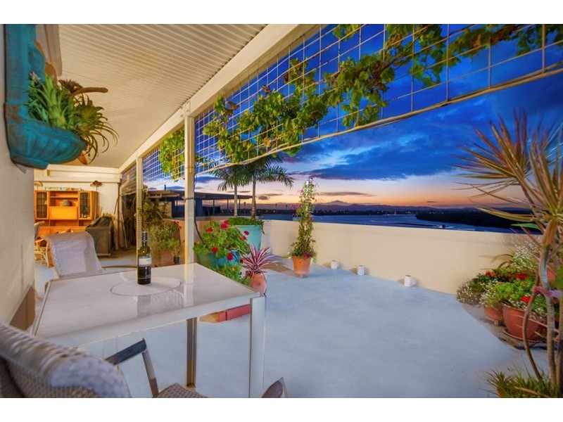 27/8 Paradise Parade, Paradise Point QLD 4216