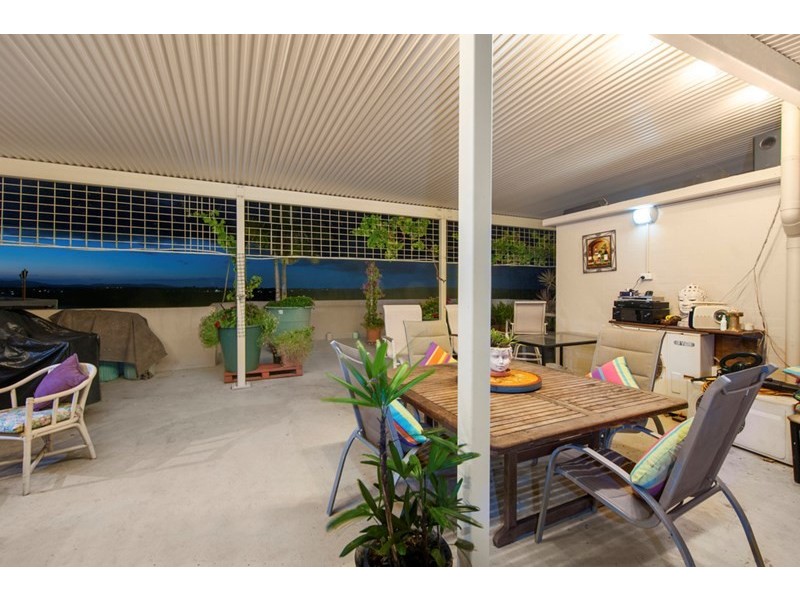 27/8 Paradise Parade, Paradise Point QLD 4216