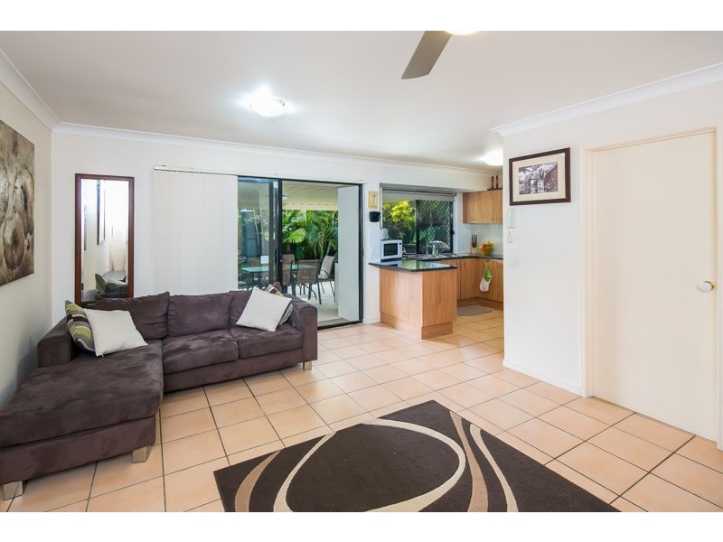 8/153-161 Greenacre Drive, Arundel QLD 4214