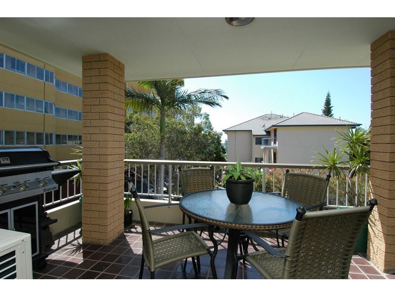 12/548 Marine Parade, Biggera Waters QLD 4216