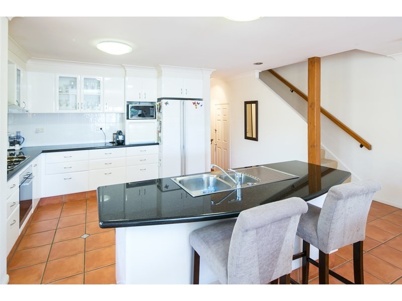 1/28 VAGGELAS Crescent, Biggera Waters QLD 4216