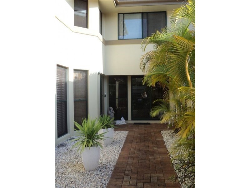 66/100 Morala Avenue, Runaway Bay QLD 4216