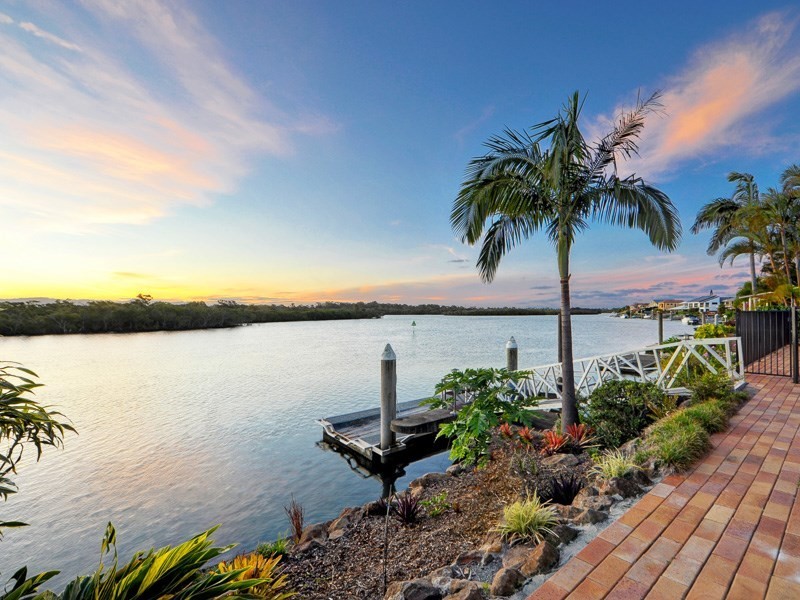 38 Lakefield Crescent, Paradise Point QLD 4216