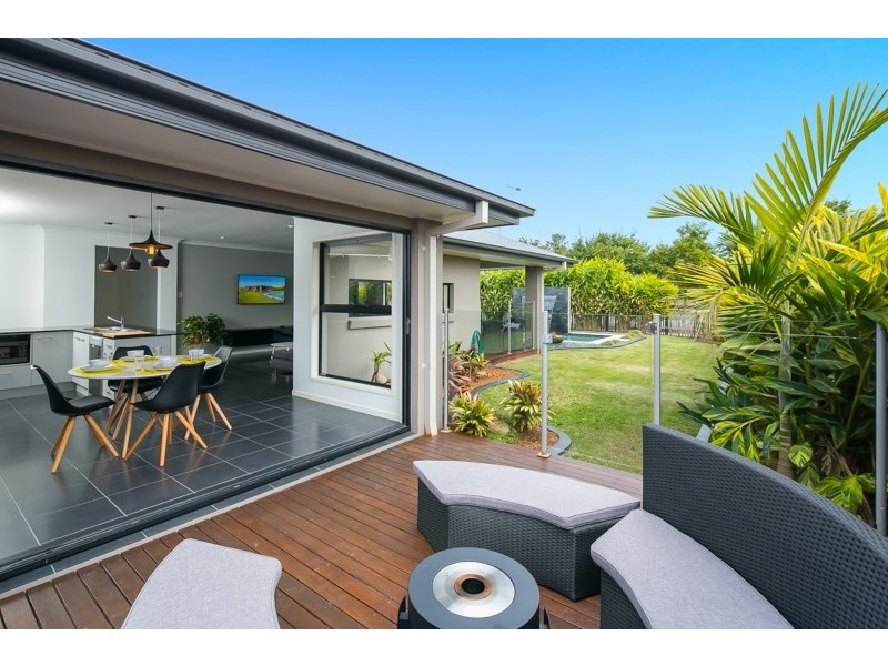 21 Homestead Circuit, Maudsland QLD 4210