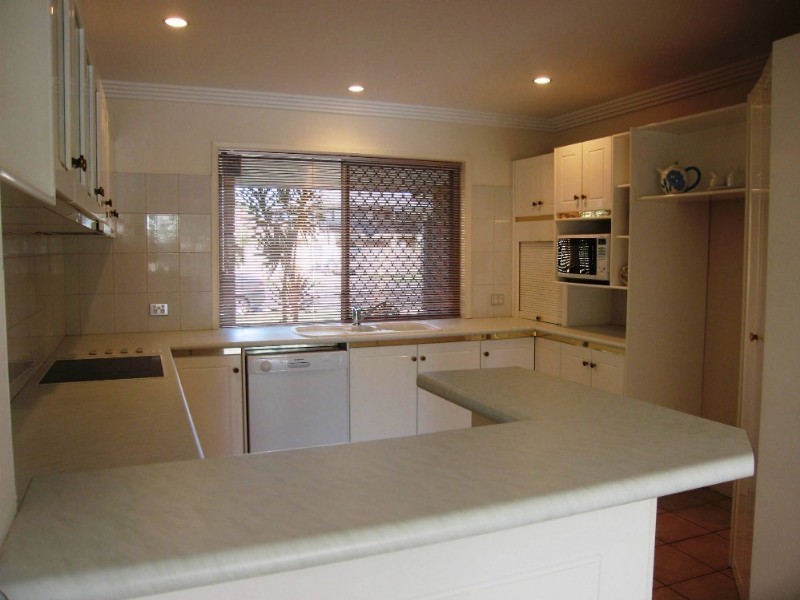 Paradise Point QLD 4216