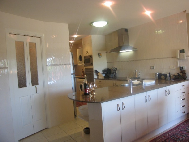 72 John Lund Drive, Hope Island QLD 4212