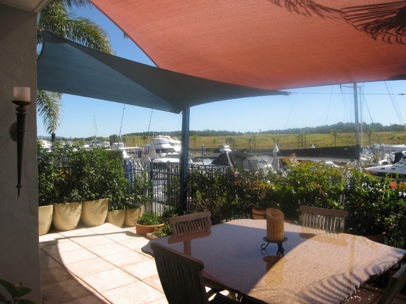 72 John Lund Drive, Hope Island QLD 4212