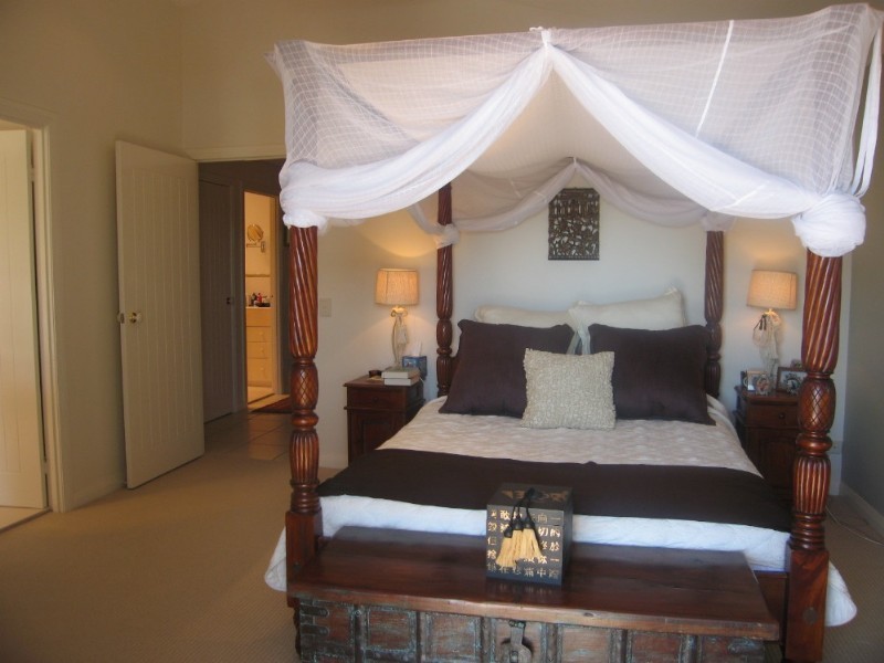 72 John Lund Drive, Hope Island QLD 4212