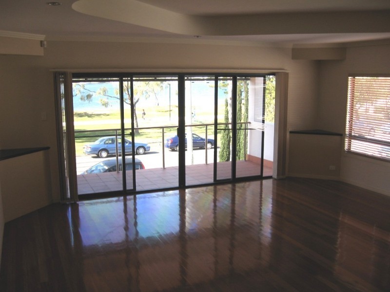 Paradise Point QLD 4216