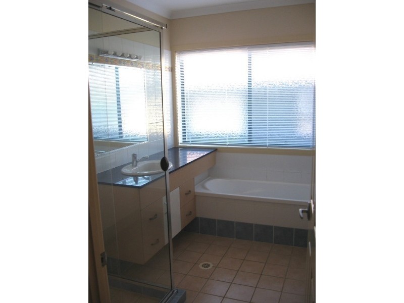 Paradise Point QLD 4216