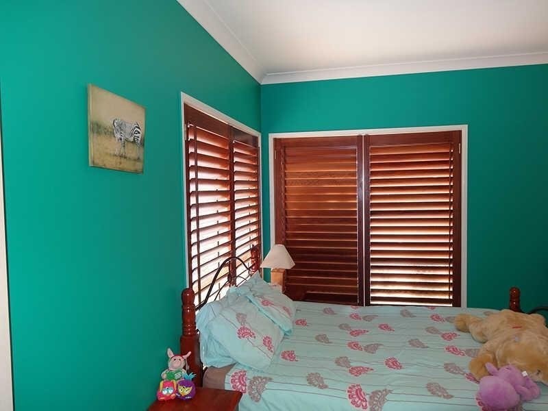 6 Nirvana Court, Runaway Bay QLD 4216