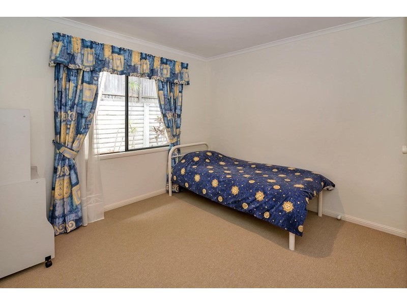 5 Wattlebrush Grove, Molendinar QLD 4214