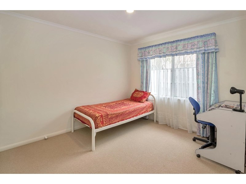 5 Wattlebrush Grove, Molendinar QLD 4214