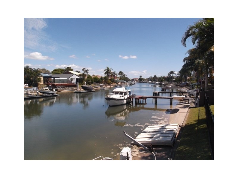 92 Oxley Drive, Paradise Point QLD 4216