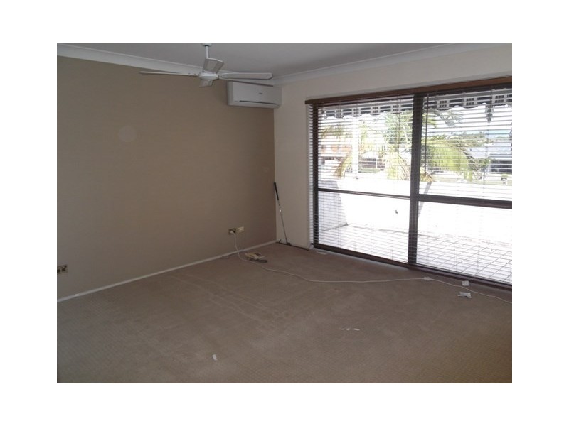 92 Oxley Drive, Paradise Point QLD 4216