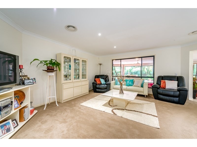 14 Orpington Court, Arundel QLD 4214