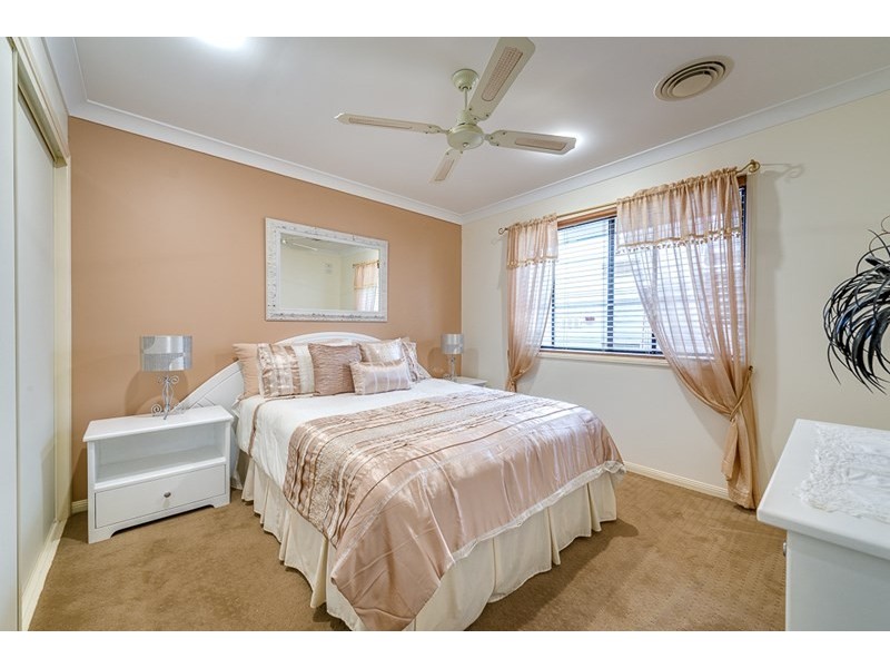 14 Orpington Court, Arundel QLD 4214