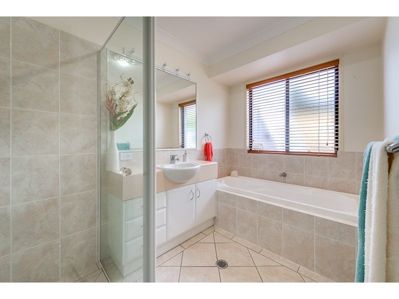 14 Orpington Court, Arundel QLD 4214