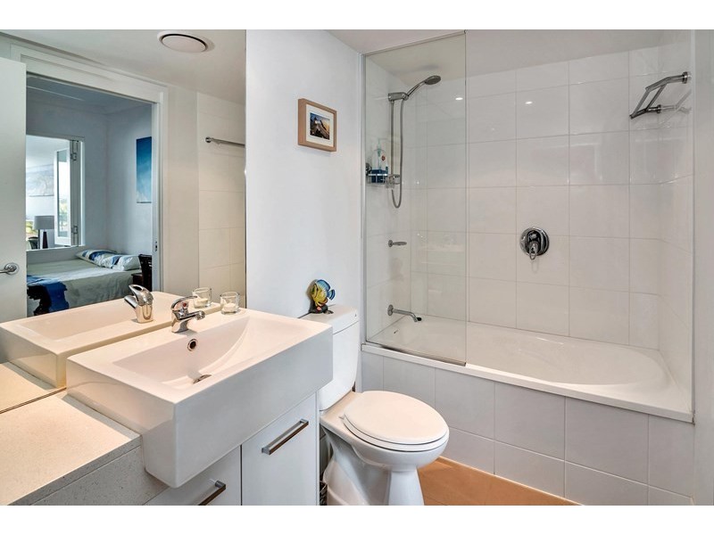 404/33-37 Madang Cresent, Runaway Bay QLD 4216