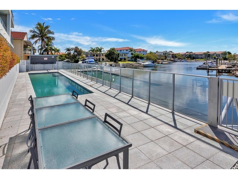 404/33-37 Madang Cresent, Runaway Bay QLD 4216