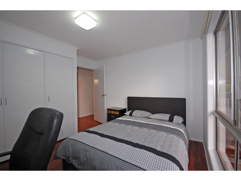 27 Hocking Street, Arundel QLD 4214