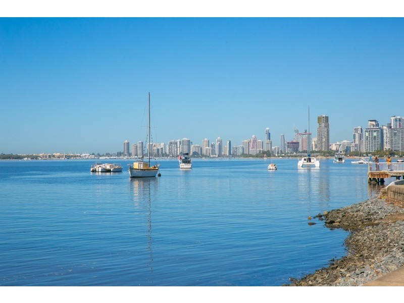 5/7 Phillip Street, Labrador QLD 4215