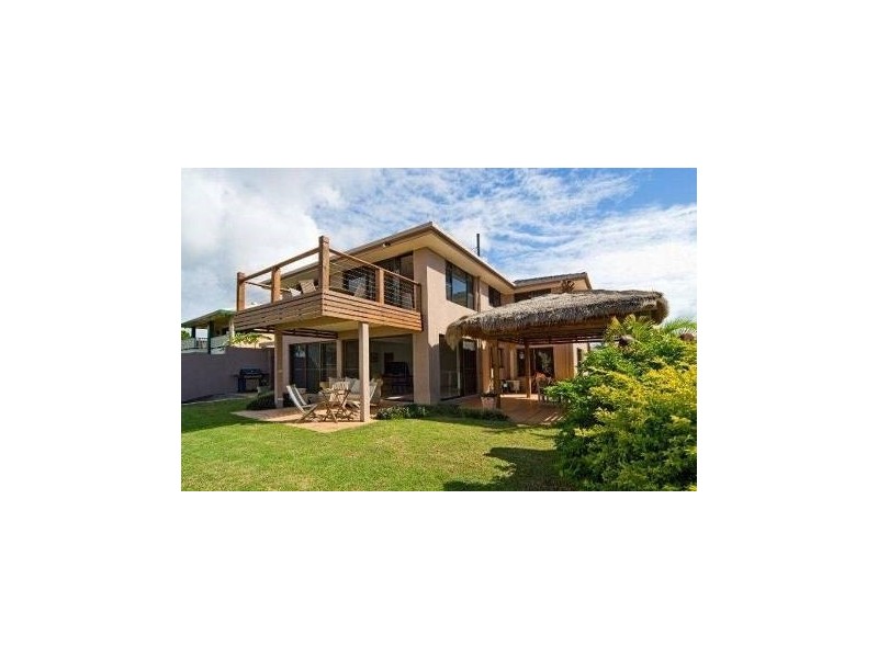 14 Markham Avenue, Runaway Bay QLD 4216