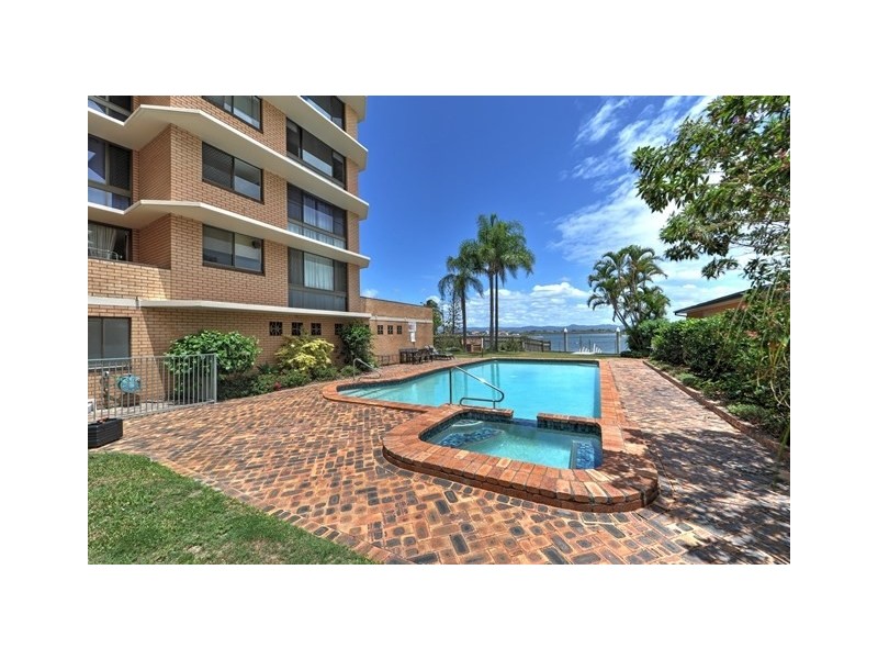 6/8 Paradise Parade, Paradise Point QLD 4216