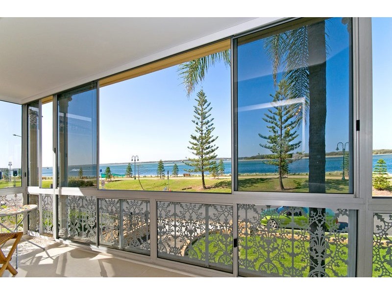 Biggera Waters QLD 4216