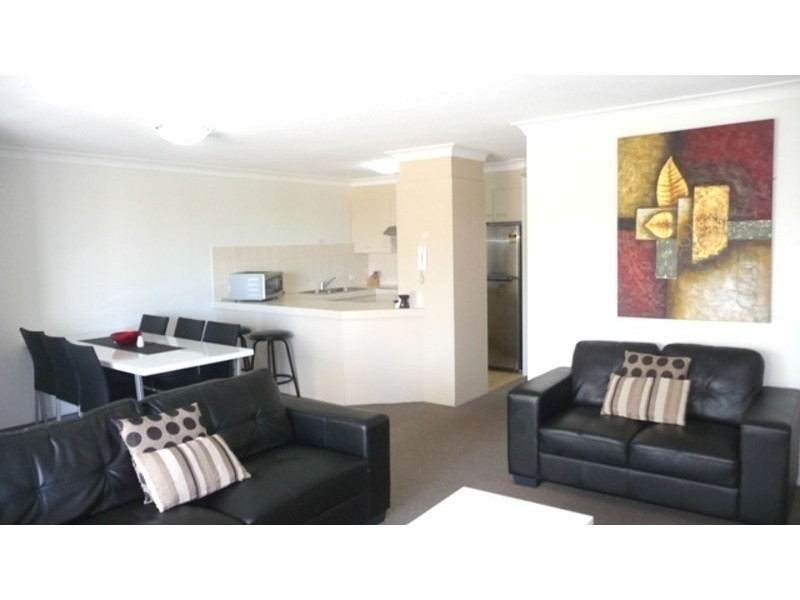 33/37 Bayview Street, Runaway Bay QLD 4216