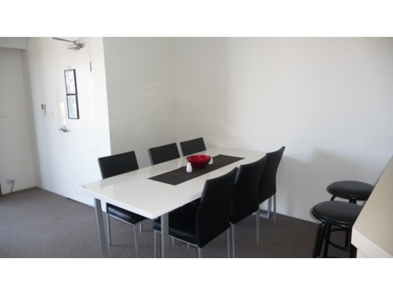 33/37 Bayview Street, Runaway Bay QLD 4216