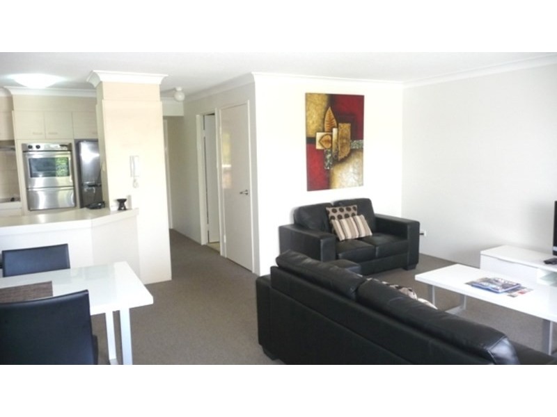 33/37 Bayview Street, Runaway Bay QLD 4216