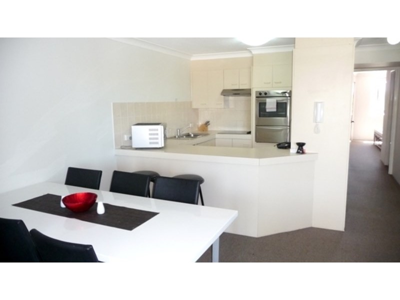 33/37 Bayview Street, Runaway Bay QLD 4216
