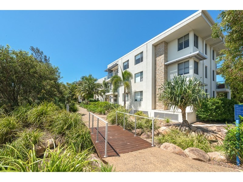 325/64 Sickle Avenue, Hope Island QLD 4212