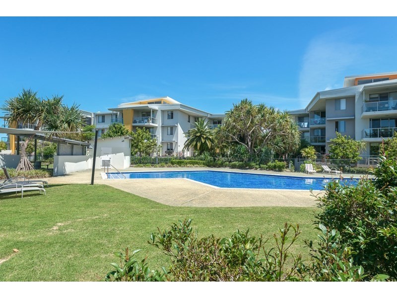 325/64 Sickle Avenue, Hope Island QLD 4212