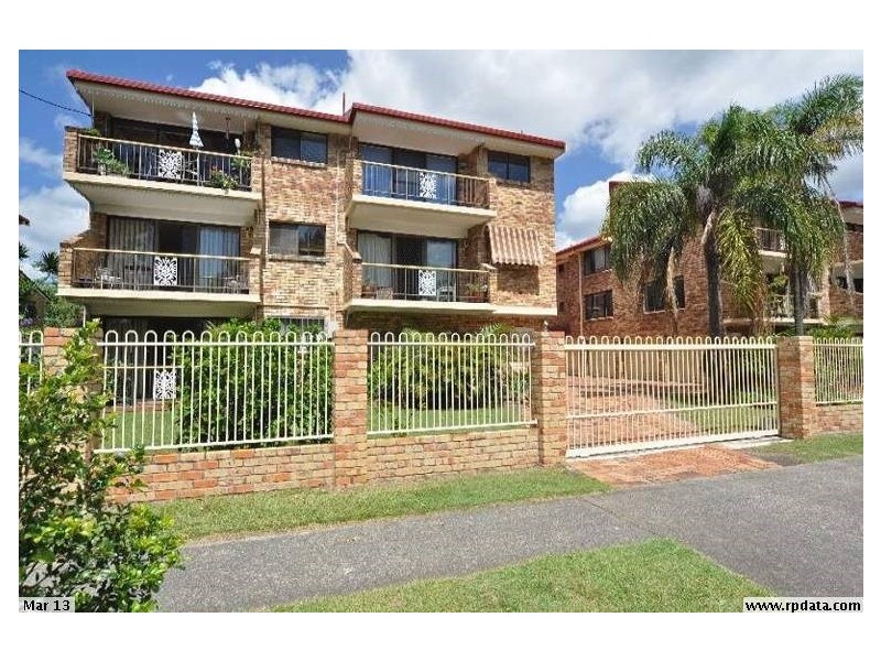 8/6 Broad Street, Labrador QLD 4215