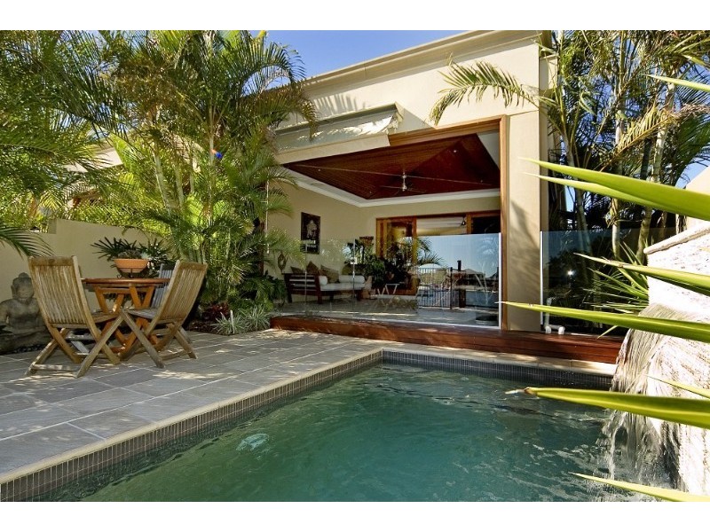 1/26 Shearwater Esplanade, Runaway Bay QLD 4216