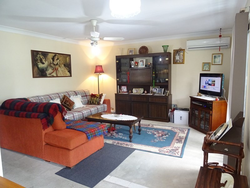 16 Kylie Street, Arundel QLD 4214