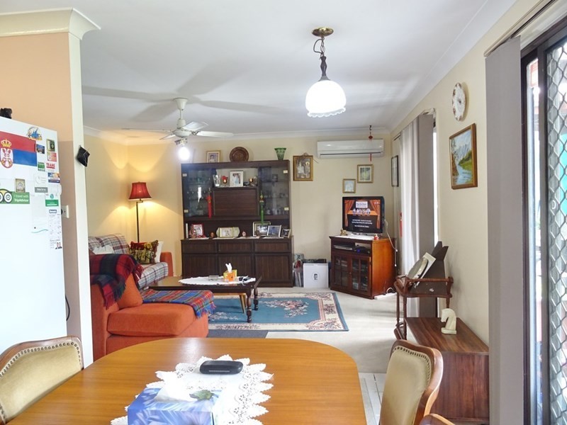 16 Kylie Street, Arundel QLD 4214