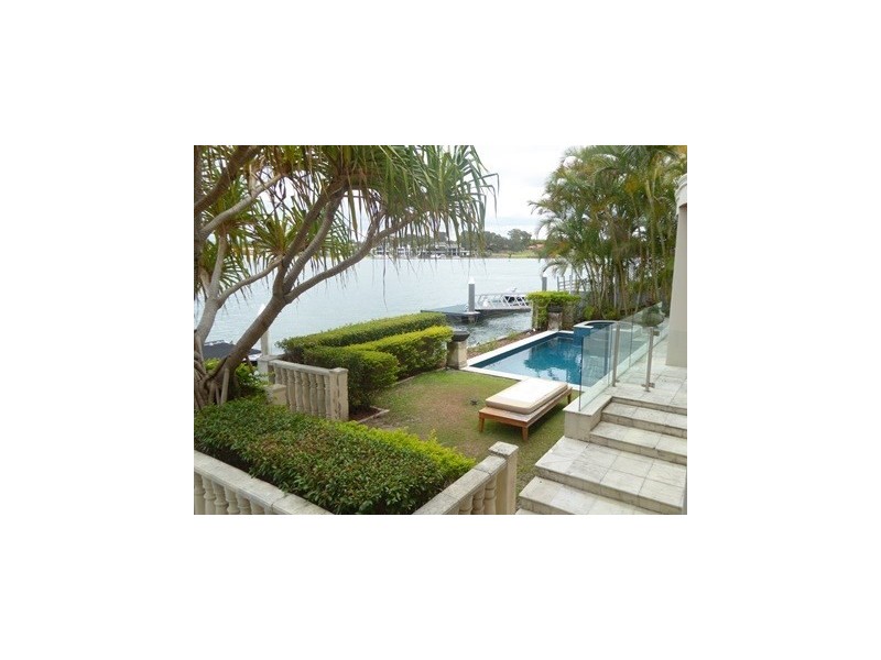 86 Admiralty Drive, Surfers Paradise QLD 4217