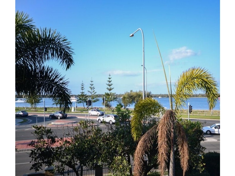Labrador QLD 4215