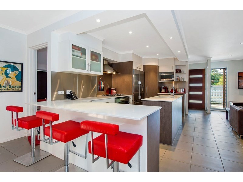 55 Nalkari Street, Coombabah QLD 4216