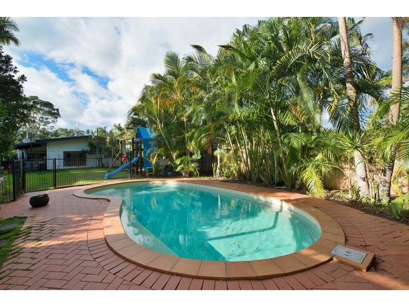 55 Nalkari Street, Coombabah QLD 4216