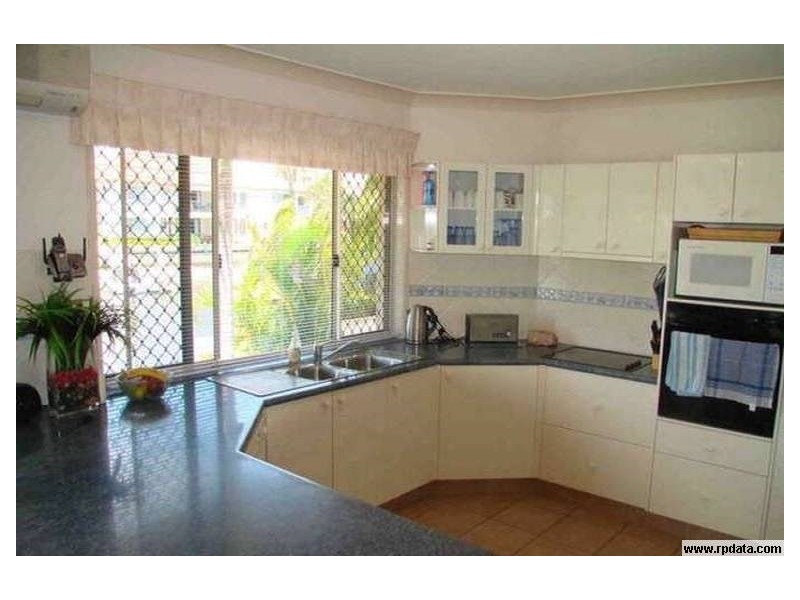 15 Chesterfield Place, Runaway Bay QLD 4216