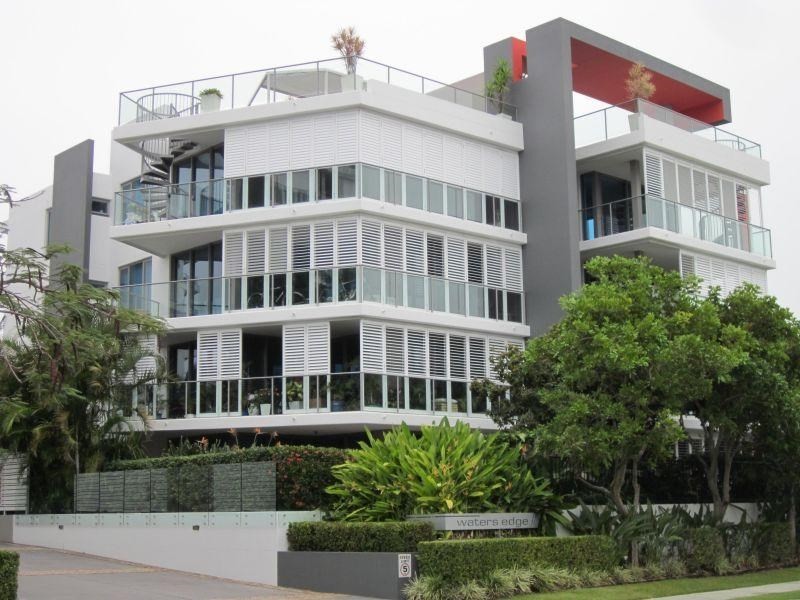 2001/438 Marine Parade, Biggera Waters QLD 4216