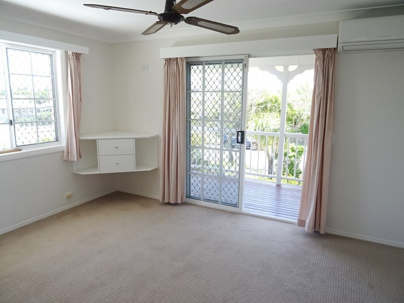 2/14 Warrie Close, Paradise Point QLD 4216