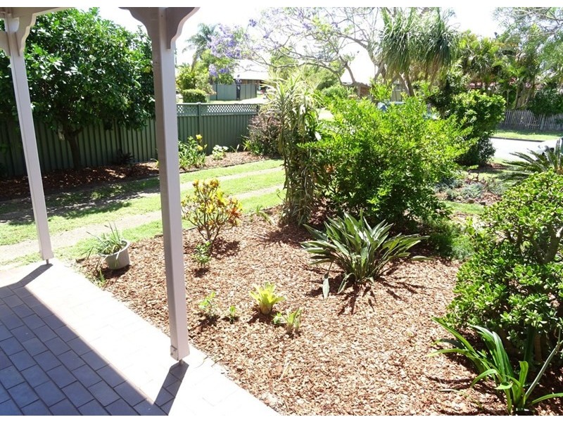 2/14 Warrie Close, Paradise Point QLD 4216
