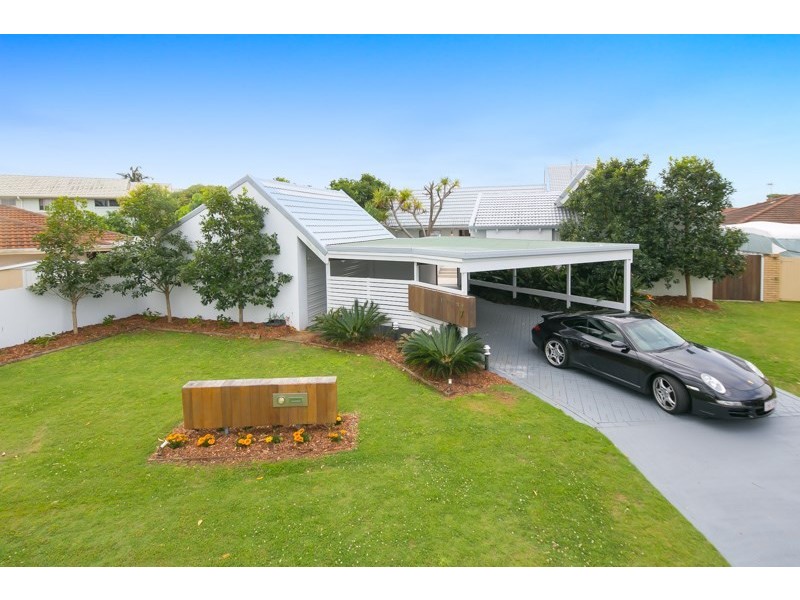 7 Samarai Avenue, Runaway Bay QLD 4216